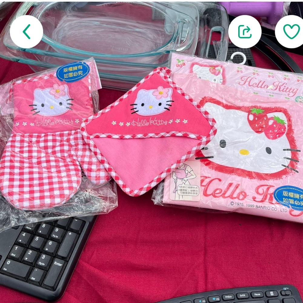 Hello Kitty Cooking Gloves and Apron